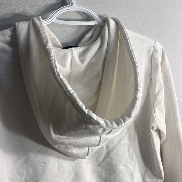 Fits smaller than usual - Picture 2 of 3